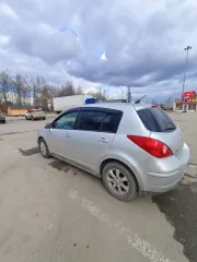 Nissan Tiida 2008 автомобиль марки Nissan модель Tiida 2008 г.в. VIN-номер 3N1FCAC11UL455863 адрес нахождения ТС.Москва, 3-я Нововатутинская По предварительной записи по эл. почте cos8569600@mail.ru и тел. +7 985 425-39-02