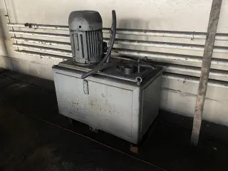 Маслостанция для сварочной машины K355 (1 шт.) реализуемое оборудование находится в технически исправном состоянии и в целом пригодно для эксплуатации. При этом проверка фактической работоспособности оборудования в ходе осмотра не осуществлялась. Оборудование является бывшим в употреблении, имеет…