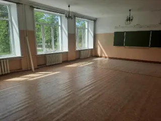 Здание школы, расположенное по адресу: Забайкальский край, п. Горный, ул. Таежная. д. 47 Общая площадь – 1791,1 кв.м., 2 этажа (в том числе подземных - 0) 
Кадастровый номер объекта недвижимости (здания, сооружения), в пределах которого расположено помещение: 75:19:250101:24 
Общая площадь: 1791.1…