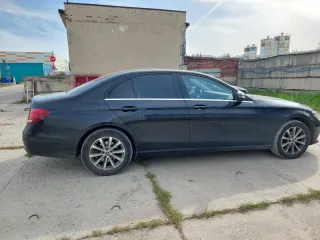 Mercedes-Benz E220D 4MATIC 2019 черный, идентификационный номер (VIN): WDD2130051A707502, год изготовления: 2019, госномер Е198ХО790, находится в залоге у АО "ТБанк".