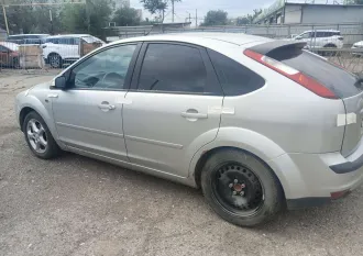 Ford Focus 2007 года. VIN: WF05XXGCD57U72908. Категория B. Двигатель: SHDA 7U72908. ПТС 77 ТУ 400955. Имущество в залоге.