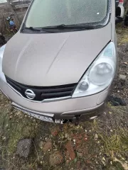 Автомобиль Ниссан Ноут (Nissan NOTE), 2011 г.в., г/н Н769ТУ33, VIN SJNFCAE11U2113138 (Реализация по прямому назначению). Цвет светло-коричневый, наличие царапин и потертостей по всему лакокрасочному покрытию кузова автомобиля, незначительные, но многочисленные сколы понизу всех дверей и порогов на…