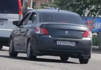 втомобиль легковой Peugeot 301, категория ТС: B  Год изготовления ТС: 2013  VIN: VF3DDNFP9DJ644513  Цвет кузова: ТЕМНО СЕРЫЙ, г/н Х217РУ193, автомобиль в залоге у ООО «Драйв Клик Банк». Состояние: Неисправность подвески  биение рулевого колеса, стуки . Бампера требуют ремонта. Присутствуют следы…