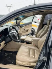 Honda Accord 2003 года, 190 лс, 249179 км, АКПП. Легковой автомобиль находится на ходу. Аккумулятор разряжен, зарядка аккумулятора не дала результатов. Колеса спущены. Автомобиль не товарного вида. Требуется текущий ремонт автомобиля: не стабильная работа двигателя внутреннего сгорания, неисправен…