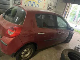 Renault Clio 5 CFD 2007 легковой автомобиль, VIN№ VF1BR1Y0A38152417