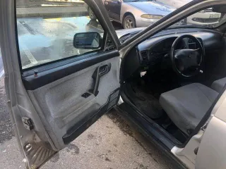 ВАЗ 2111, 2008 года, 89 л.с., пробег 164509 км. Легковой автомобиль, марка: LADA, модель: 211140, год изготовления: 2008, VIN: XTA211140903009279. Автомобиль на ходу. Имеющиеся повреждения: трещины и сколы на лобовом стекле, вмятина на задней левой двери и крыле, ржавчина по всему днищу и на всех…