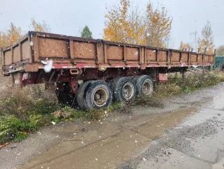 полуприцеп с бортовой платформой CIMC ZJV9400DУ, 2012г.в., г/н МТ2537 24, VIN LJRB13389CN020644, номер шасси LJRB13389CN020644, цвет красный. Начальная цена продажи 1 038 500 руб. Задаток 155800 руб. полуприцеп с бортовой платформой CIMC ZJV9400DУ, 2012г.в., г/н МТ2537 24, VIN LJRB13389CN020644…