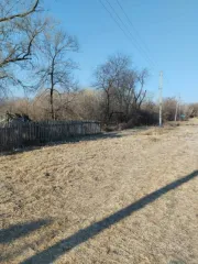 Земельный участок 3300 кв.м в Приморском крае, Ханкайский район, село Новокачалинск, улица Калинина, 6. Кадастровый номер: 25:19:010401:1226.