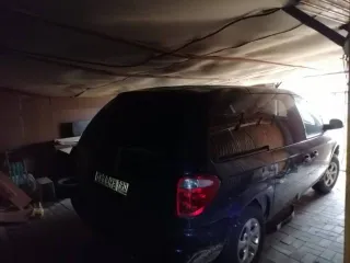 Dodge Caravan 2001 года, 150 лс, 225 479 км, АКПП, легковой универсал, DODGE CARAVAN SE, регистрационный знак О533МВ790, идентификационный номер (VIN): 1B4GP25B91B252509, год изготовления ТС: 2001, цвет синий. Автомобиль не на ходу, имеет многочисленные следы коррозии по кузову, требуется замена…