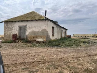 Ветизолятор (дом №1), назначение: нежилое, общей площадью 133,3 кв. м., Литер А,а,а,1, кадастровый номер 61:32:0600007:7611; 
Земельный участок, категория земель: земли сельскохозяйственного назначения – под размещение здания Ветизолятор (Дом № 1), площадью 144 кв.м., кадастровый номер…