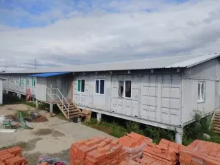 Модульное здание 760 кв.м ЯНАО Здание модульное инвентарное контейнерного типа Блок-контейнер МС-01 общежитие общей площадью 760,0 кв.м состоящий из 40 строительных бытовок 5900х2400 местонахождение ЯНАО Тазовский район территория Тазовского НГКМ