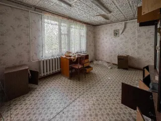 Нежилое здание площадью 88,5 кв. м и земельный участок площадью 867+/-10 кв.м. по адресу: Нижегородская область, г. Арзамас, микрорайон Кирилловский, линия 17-я, д. 1. Кадастровые номера: 52:40:0404001:2993 (здание), 52:40:0404001:2633 (земельный участок). Назначение здания: нежилое, 1 этаж…