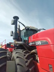 Трактор RSM 2375, 2021 года выпуска, красно-черный. Заводской номер R0002375340725, государственный регистрационный номер 6122PC03. Номер двигателя 35373029, мощность 280 л.с. (380,59 кВт). Назначение: pryamie.