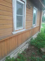 1/3 доля в праве на жилое здание площадью 34,6 кв.м, кадастровый номер 60:23:0010320:41. 1/3 доля в праве на земельный участок площадью 1235,6 кв.м, категория земель - земли населенных пунктов, разрешенное использование - для ведения личного подсобного хозяйства, кадастровый номер 60:23:0010321:2…