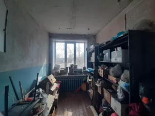 Нежилые помещения, площадь 183,4 кв.м., назначение: нежилое, количество этажей: 2, этаж: 2, адрес: Россия, обл Липецкая, р-н Усманский, с Куликово, ул Луткова, дом 32, пом. 3,4,5,6,7,8,9.