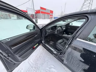 BMW 7 Series 2015 Легковой автомобиль, марка: BMW 7 Series, 2015 г.в., VIN X4XYF41110DZ85680 Находится в залоге в АО «МС Банк Рус».