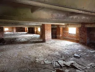 Административно-лабораторный корпус 927.5 кв.м, Удмуртская Республика Нежилое здание: административно-лабораторный корпус, с земельным участком Кадастровый номер здания: 18:15:052040:29 Кадастровый номер земельного участка: 18:15:052040:4 Здание с кадастровым номером 18:15:052040:29 площадь 927.5…