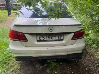 Mercedes-Benz E-klasse 2014 года, 249 лс, полный привод, АКПП, VIN: WDD2120801B034263, находится в залоге у ПАО Банк Зенит на основании Договора залога автотранспортного средства, приобретаемого в будущем № AVT- DZ-0000-3151039 от 11.12.2022 г. Транспортное средство не на ходу.