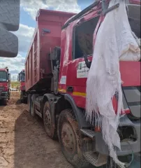 Mercedes Actros, 2015 года выпуска, VIN: Z9M9323155G983955, ГРЗ: К254ВА138. Грузовой самосвал, отсутствуют ключи, работоспособность не проверялась, имеются повреждения. Ознакомление с имуществом производится по адресу: Российская Федерация, Республика Саха (Якутия), Мирнинский район, Ботуобуйинский…