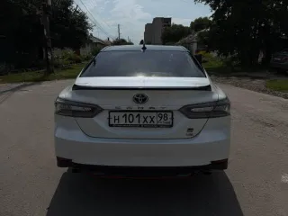 Toyota Camry 2021 года, 249 л.с., 253400 км, АКПП; Automobile Toyota Camry, gos.reg.znak H101XX98, VIN XW7BZ3HK60S116340, 2021 g.v., moshchnost dvig., l.s. (kW): 248.8 (183), tsvet: bely perlamutr s chernoy kryshey.