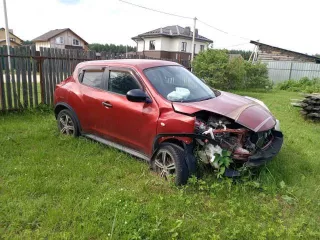 Nissan Juke, легковой комби (хэтчбек). VIN: SJNFBAF15U6225143. Год выпуска: 2012. Цвет кузова: красный. Модель, номер двигателя: HR16 068243R.