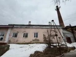 Имущественный комплекс газовой котельной, 1448,3 кв. м, Ивановская область, р-н Лежневский, п. Лежнево, ул. Фабричная, д. 20/1, включающий в себя: 1. помещение, кадастровый номер: 37:09:050401:494, площадь: 1090,3 кв.м.; 2. помещение, кадастровый номер: 37:09:050401:492, площадь: 70,3 кв.м.; 3…