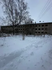 Нежилое здание 1720,8 кв.м, земельный участок 5805 кв.м, Ярославская область. Аукцион в электронной форме по продаже муниципального имущества нежилого здания с земельным участком, расположенные по адресу: Ярославская область, г Ростов Великий, ул. Спартаковская, д. 142. Нежилое здание, общей…