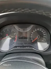 Volkswagen Polo 2016 года выпуска, VIN: XW8ZZZ61ZGG037419. Находится по адресу: Сургутский район, поселок Солнечный, улица Советская, дом 1. Телефон для осмотра: 8 912 419 95 09, Юлия.