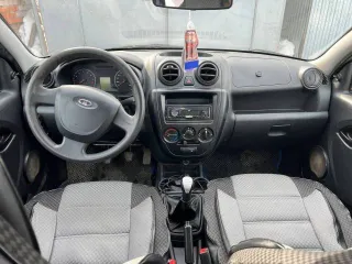 Lada Granta 2016 года, 87 л.с., пробег 168100 км. Цвет золотисто-коричневый, VIN XTA219010H0428144. Автомобиль заводится, на ходу. Имеется вмятина на задней левой двери. Находится в залоге. Местоположение: г. Уфа.