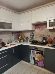 Доля квартиры 66.9 кв.м в Калининградской области. 1/4 доля квартиры, еще 1/4 доля квартиры. Доля в размере 1/4 в праве общей долевой собственности на объект-квартира, площадь 66.9 кв.м., адрес: Калининградская обл., г. Советск, ул. Тургенева, д. 20, кв. 19, кадастровый номер: 39:16:010620:127