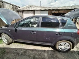 Автомобиль Легковой комби (хэтчбек) KIA CEED, Идентификационный номер (VIN) XWEFF242290008678, Регистрационный знак Т228ЕО196, 2009 года выпуска, Номер двигателя 64FC9Z106192, Тип двигателя Бензиновый, Шасси (рама) отсутствует, Цвет Зеленый, Рабочий объем двигателя 1591 см³, Мощность 122 л.с. (89.7…