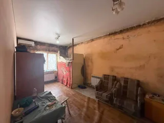 Производственный комплекс 1516,5 кв.м и участок 1,05 га, Астраханская область, р-н Камызякский, литер строения З-З1, по дороге Камызяк-Каралат, состоящий из: земельного участка, кадастровый номер 30:05:040302:2, общей площадью 10475,00 кв.м.; нежилого здания (кормоцех, административное здание)…