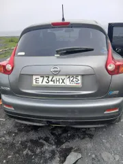 Легковой автомобиль Nissan Juke, 2011 г.в., регистрационный знак Е734НХ125, номер двигателя HR15 187267C, номер кузова YF15031686, цвет серый, 114 л.с.