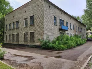 Нежилое здание с земельным участком Нежилое здание с земельным участком 
Общая площадь: 1102.9 
Материалы наружных стен здания : кирпич 
Количество этажей : 3 
Количество подземных этажей : 1 
Назначение здания : нежилое 
Вид ограничений и обременений: нет 
Кадастровый номер: 02:56:040407:5477 |…