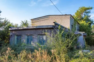 Поликлиника 668 кв м и земельный участок 670 кв м Липецкая область Нежилое здание, общей площадью 668 кв. м, кадастровый номер 48:20:0035001:5231; Земельный участок общей площадью 670+/-9 кв.м., кадастровый номер: 48:20:0035001:4734, расположенные по адресу: Липецкая область, г. Липецк, ул…