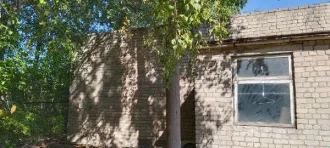 Земельный участок площадью 1597 кв. м с кадастровым номером 13:23:1009039:196, категория земель: земли населенных пунктов, разрешенное использование: склады, местоположение: Республика Мордовия, г. Саранск, ул. Пролетарская. На участке расположены объекты недвижимого имущества: здание ветаптеки…