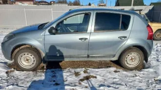 Renault SR 2010, синий. VIN: X7LBSRB1HAH300668, госномер М365УЕ750. Двигатель K7MF710 UF03691, объем 1.6 л (1598 куб.см), мощность 84 л.с.