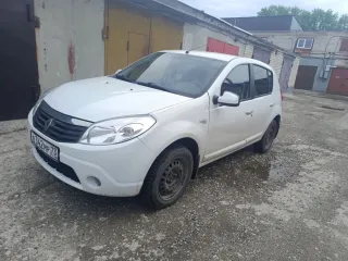 Renault Sandero 2013 автомобиль марки Renault модель Sandero 2013 г.в. VIN-номер X7LBSRB1HDH682103 с имуществом можно ознакомиться по адресу г. Ульяновск, ул. Кузоватовская, д. 45 по предварительной записи у организатора торгов по телефону +79170521392.