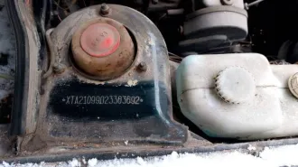ВАЗ-21099, 2002 года, VIN XTA21099023363692, двигатель 3492491 (2111), шасси отсутствует, цвет зеленый (темно-зеленый), кузов XTA21099023363692. Автомобиль не заводится. Покупатель самостоятельно снимает ограничения на регистрационные действия при их наличии.