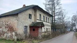 Нежилое здание 146,9 кв.м и земельный участок 686 кв.м Ярославская область Нежилое здание (выявленный ОКН), общей площадью 146,9 кв.м., с кадастровым номером 76:09:160101:1207, количество этажей: 2, расположенное по адресу: Ярославская область, Некрасовский район, рп.Некрасовское, ул.Комсомольская…