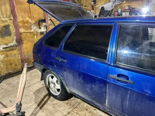 Автомобиль марки ВАЗ 21093, цвет серебристо ярко-синий, 2001г.в., г/н А383ТА702, свид. о регистрации 9931 558172, ПТС 63 КВ 575045