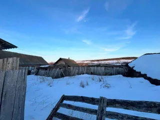 Жилой дом 48.3 кв.м и земельный участок 1777 кв.м, Самарская область. Адрес дома: Россия, Самарская область, Исаклинский район, село Ключи, улица Ленинская, дом 51. Кадастровый номер дома: 63:19:0206004:517. Земельный участок площадью 1777 +/- 15 кв.м расположен по адресу: Самарская область…