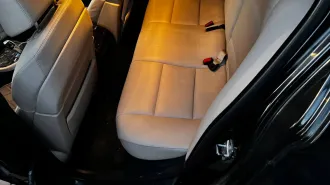 BMW 530D 2010 года выпуска, VIN WBAFW51040C510030. Ознакомление с автомобилем и документами осуществляется в рабочие дни с 11:00 до 16:00 по адресу: Москва, проспект Мира, дом 104, по предварительному согласованию по телефону 89854213114 или электронной почте arbitr60lider@mail.ru.