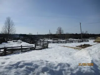 Земельный участок площадью 647 кв.м. Адрес: Пермский край, г. Лысьва, п. Обманка II, ул. Пионеров, д.1. Кадастровый номер: 59:09:0550001:74. Разрешенное использование: для индивидуального жилищного строительства (код 2.1). Категория земель: земли населенных пунктов. Территориальная зона…