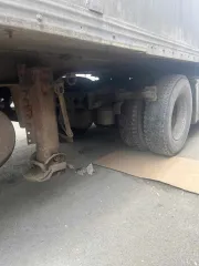 Leci trailer d-2440, 2000, полуприцеп-рефрижератор leci trailer d-2440, 2000 г.в. Полуприцеп-рефрижератор leci trailer d-2440, год изготовления: 2000, идентификационный номер: VV1F3FA1XSN097869, техническое состояние: пневмоподвеска не работает.