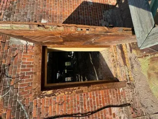 Нежилое здание 380 кв.м и земельный участок 1797 кв.м, Нижегородская область. Здание кадастровый номер 52:36:0006003:907, расположенное по адресу: Российская Федерация, Нижегородская область Вачский муниципальный район, городское поселение рабочий поселок Вача, рабочий поселок Вача, ул…