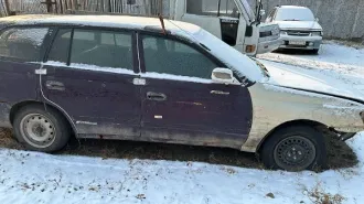 Автомобиль марки Toyota Caldina г/н Е220ОР28, год выпуска 2000, модель номер двигателя 2014528, номер кузова ЕТ1965081716, цвет кузова фиолетовый. Проверка исправности имущества не проводилась. Товаросопроводительные документы не передавались. Погрузка и транспортировка имущества с места хранения…