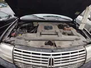 Lincoln Navigator, VIN: 5LMFL28517LJ21621, 2007 г., 304 л.с., черный.