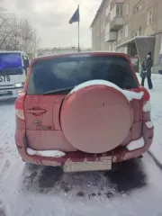 Автотранспортное средство Toyota RAV4 ACA30L-AWPGKW, 2006 года выпуска,  идентификационный номер (VIN) JTMBH31V006031128. Согласно акта описи и ареста у автотранспортного средства повреждения на правом пороге, переднее левое крыло черное, прогнивший задний порог, поврежден задний бампер 
Вид…