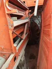 Учебное наглядное пособие Комбайн Нива СК-5А зерноуборочный, год выпуска  1983 Учебное наглядное пособие Комбайн Нива СК-5А зерноуборочный;  год выпуска – 1983; техническое состояние: в соответствии с актом осмотра техники к Договору № 1 безвозмездного хранения с правом использования от 26.01.2023…